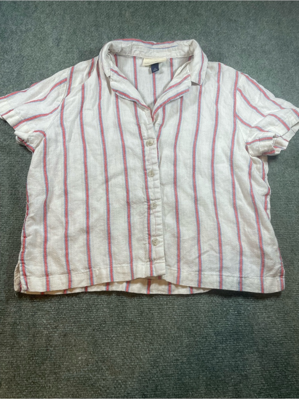 Universal Thread White Short-Sleeve Button Crop Top with Red Stripes